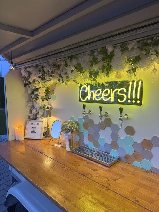 Van de evenimente cu prosecco  și cocktailuri