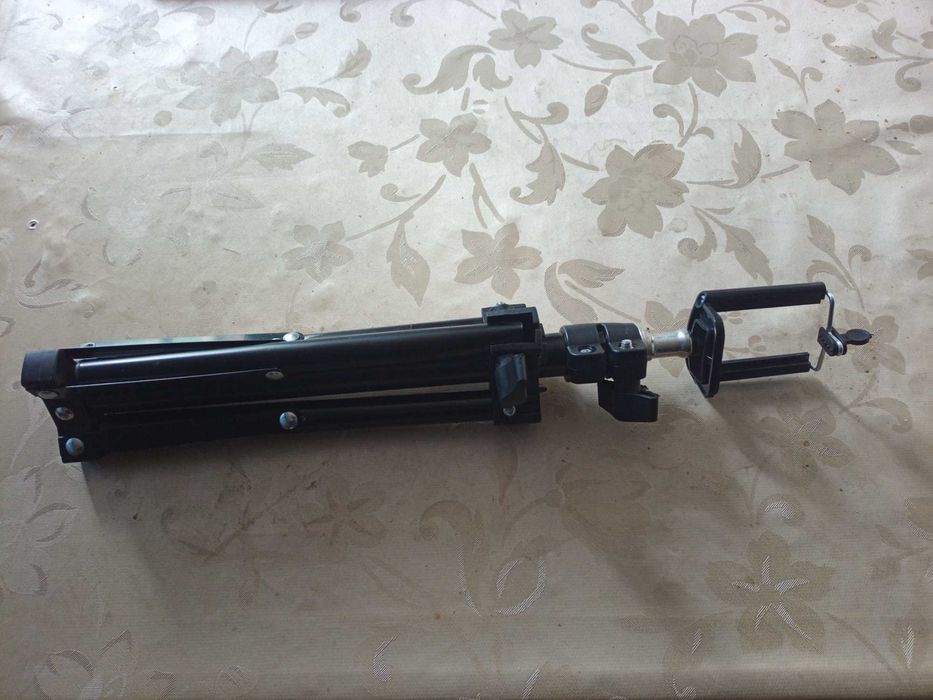 Штатив для телефонов и фото-видео камер