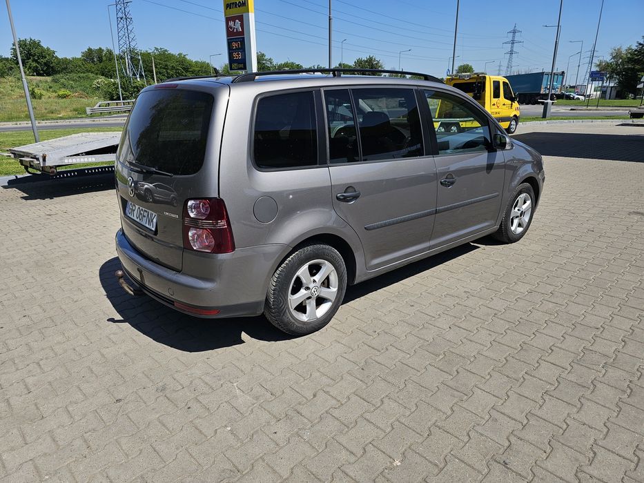 VOLKSWAGEN Touran 2009 — imagine 4