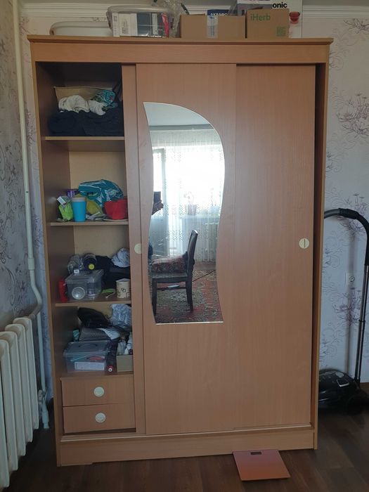 Продаю шкаф для спальни