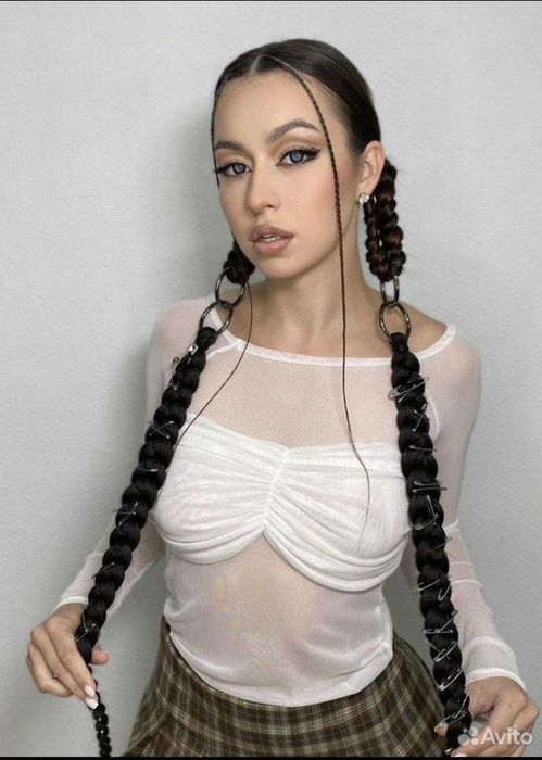 Плитки - на карабинери.