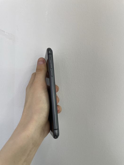 Продам айфон 11 iphone 11