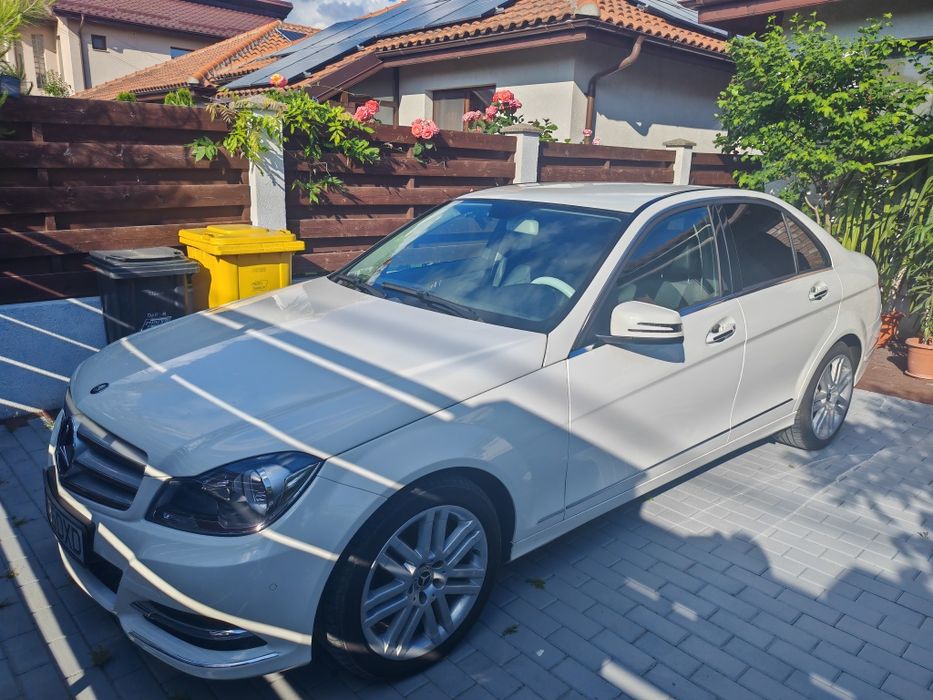 Vând Mercedes w204 2013