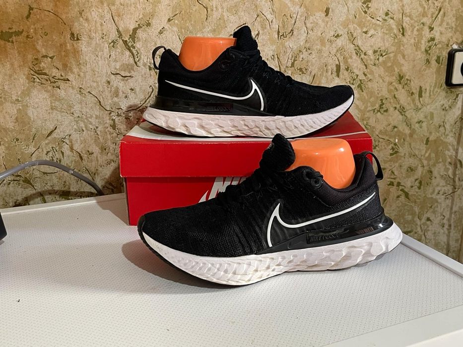 Оригинални маратонки