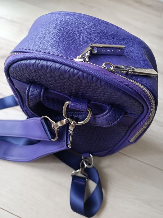 Нова, елегантна дамска раница