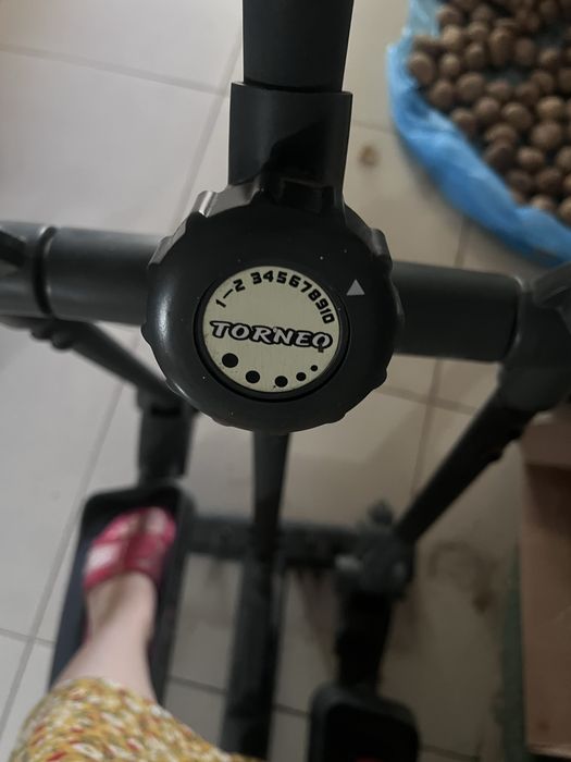 Эллиптический тренажер TORNEO