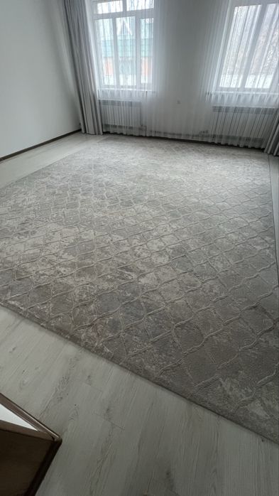 Ковер для зала 3,9*4,9 качество отличное, плотное