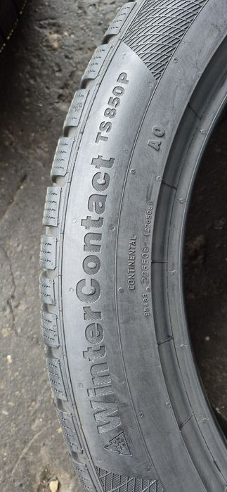 4 anvelope iarna,fata Continental 255/45/20,spate Pirelli 285/40/20.