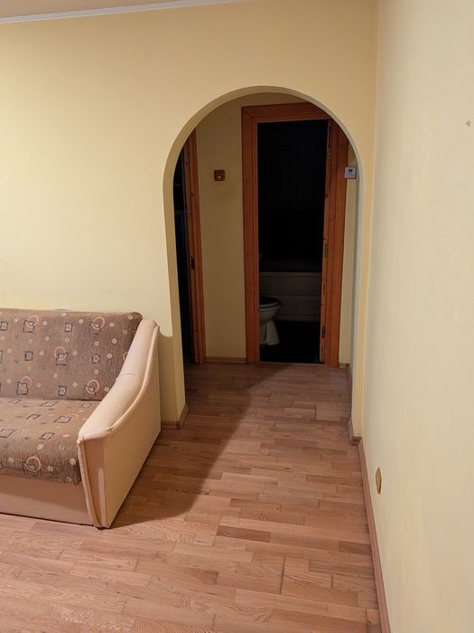 Apartament 2 camere vizavi de liceul Emil Botta
