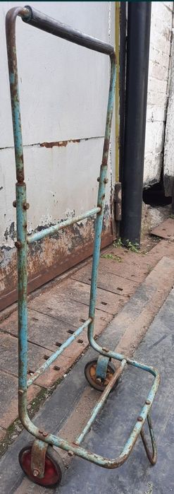 Тележки хозяйственные