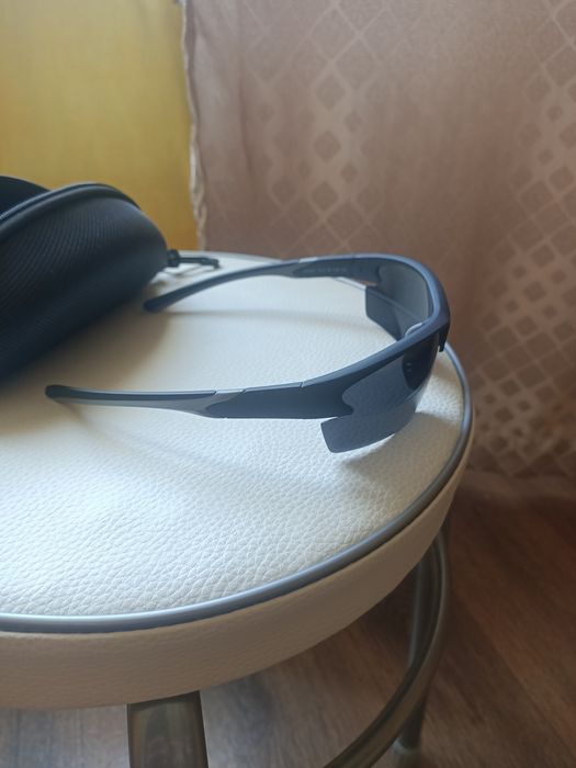 Продам очки с чехлом