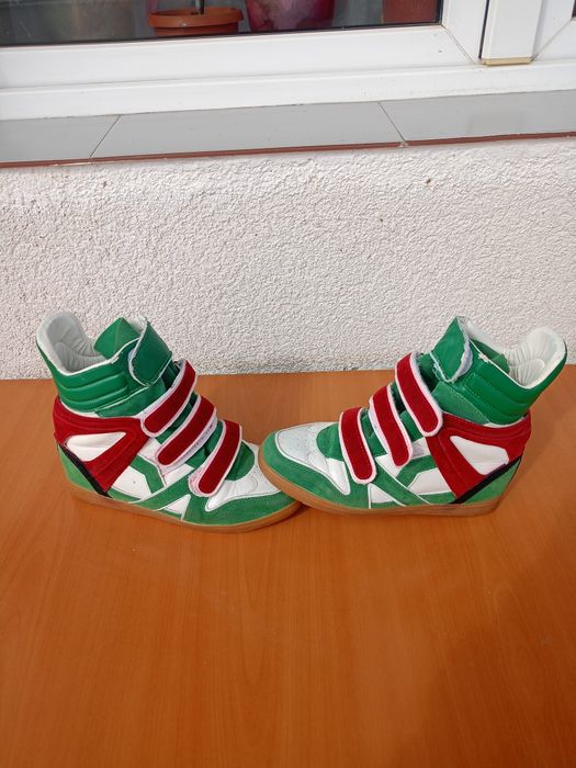 Vând ghete sport,dama, produs de calitate mărimea 38.