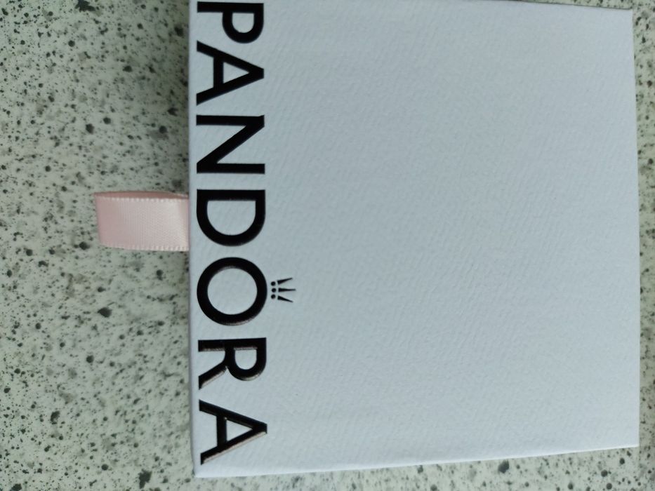 Brățară Pandora cu inchidere cu stelute