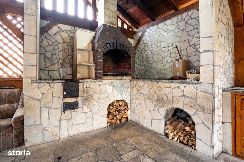 Cabana cu 7 camere de vânzare, 387 mp utili, 1300 mp teren!