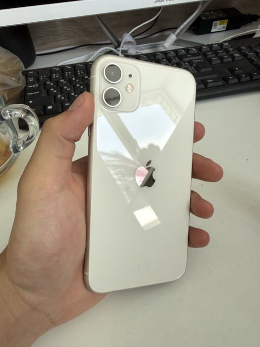 Продам iPhone 11 75% 64гб идеал