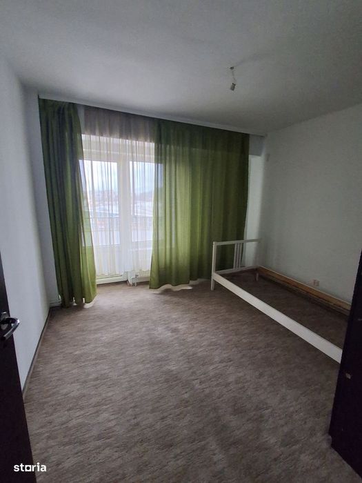 Centru Civic 3 camere, 2 bai, bucatarie pentru muncitori