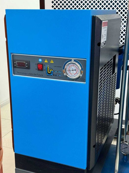Винтовой компрессор 15 кВт (15 бар) Инверторный с осушителем и бак