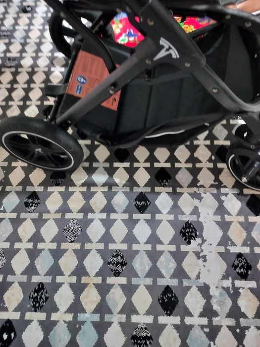 Коляска в идеальном состоянии.