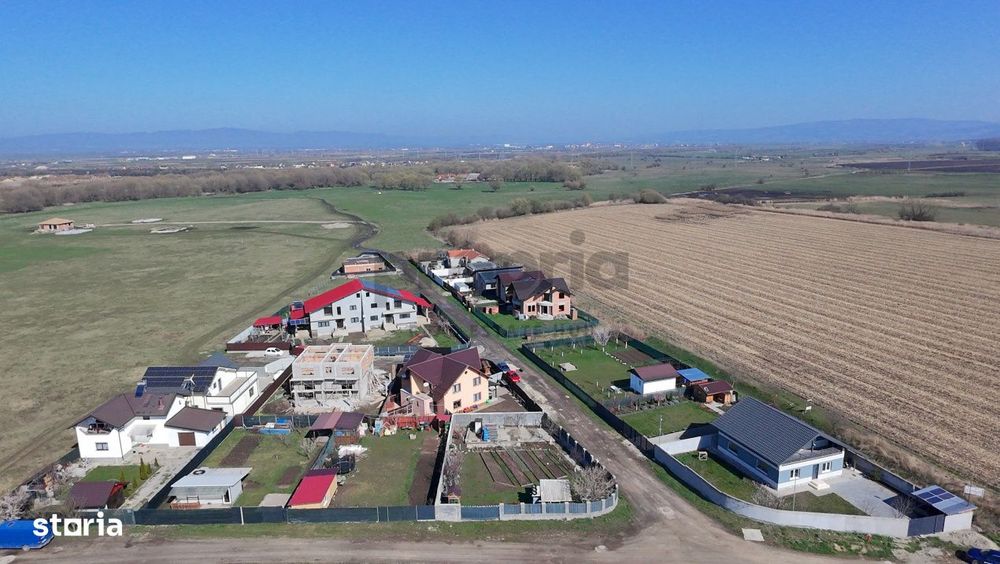 Comision 0% Teren Cu Potențial -Localizat La Intersecția Drumul Cu P