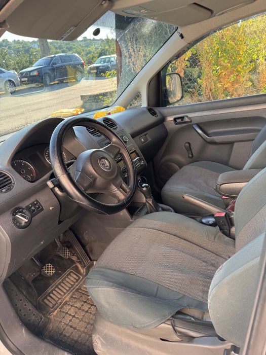 WW Cady maxi ( extra lung )1.6TDI Autoutilitara/An 2013