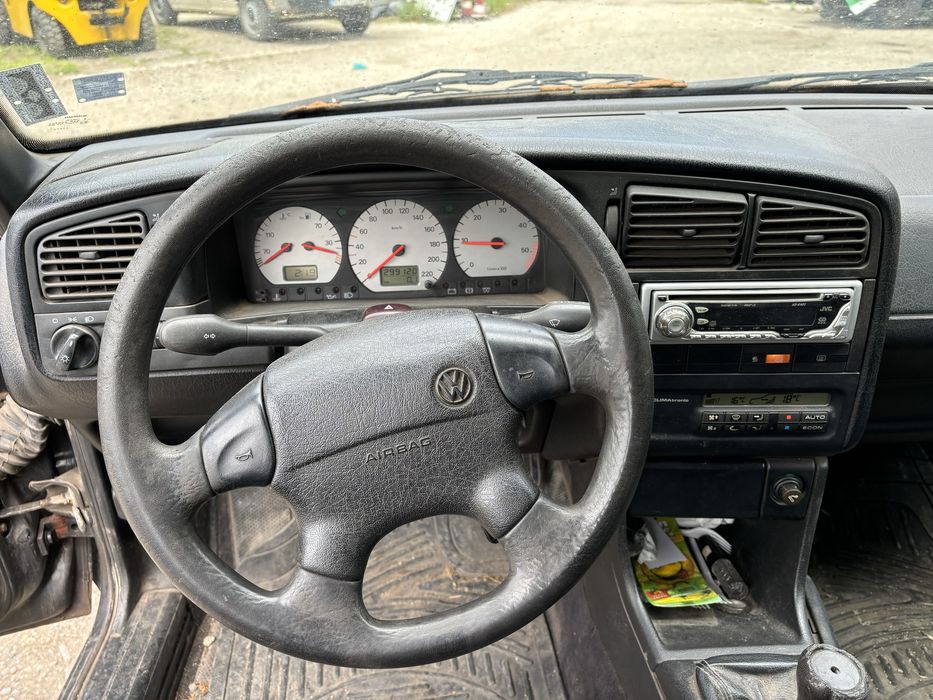 Фолксваген Пасат 1.9 tdi за части.