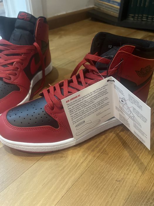 Air Jordan 1 Retro High OG '85 "Varsity Red"
