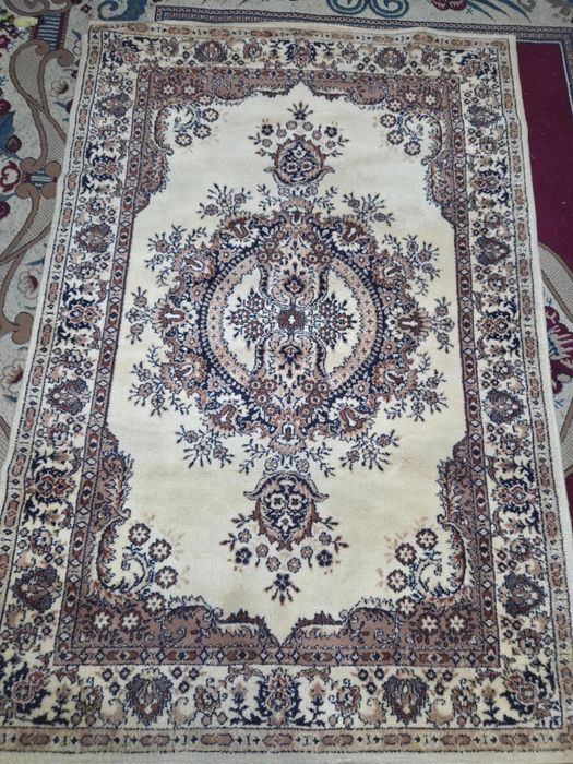 Ковер из натуральной шерсти