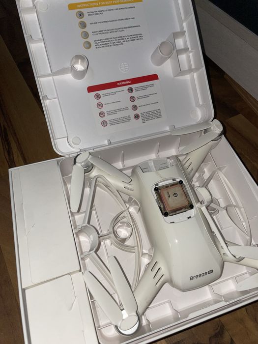 Drona alba fara telecomanda