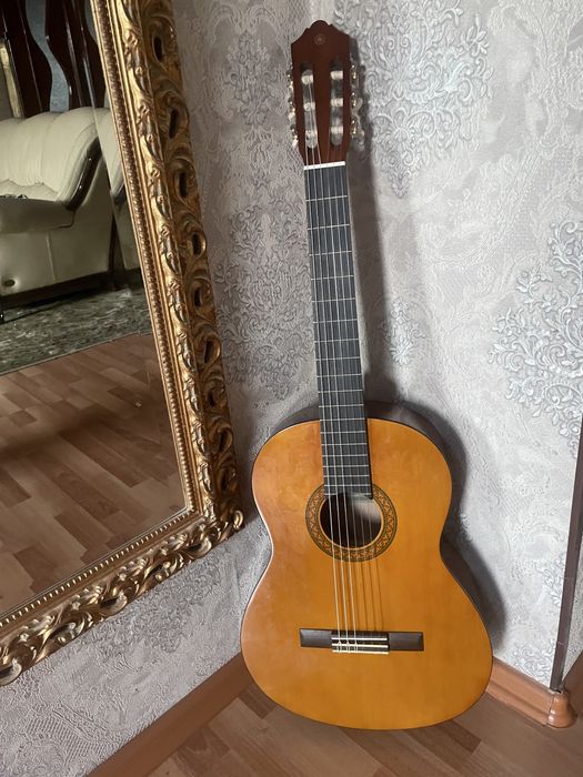 Гитара Yamaha C40