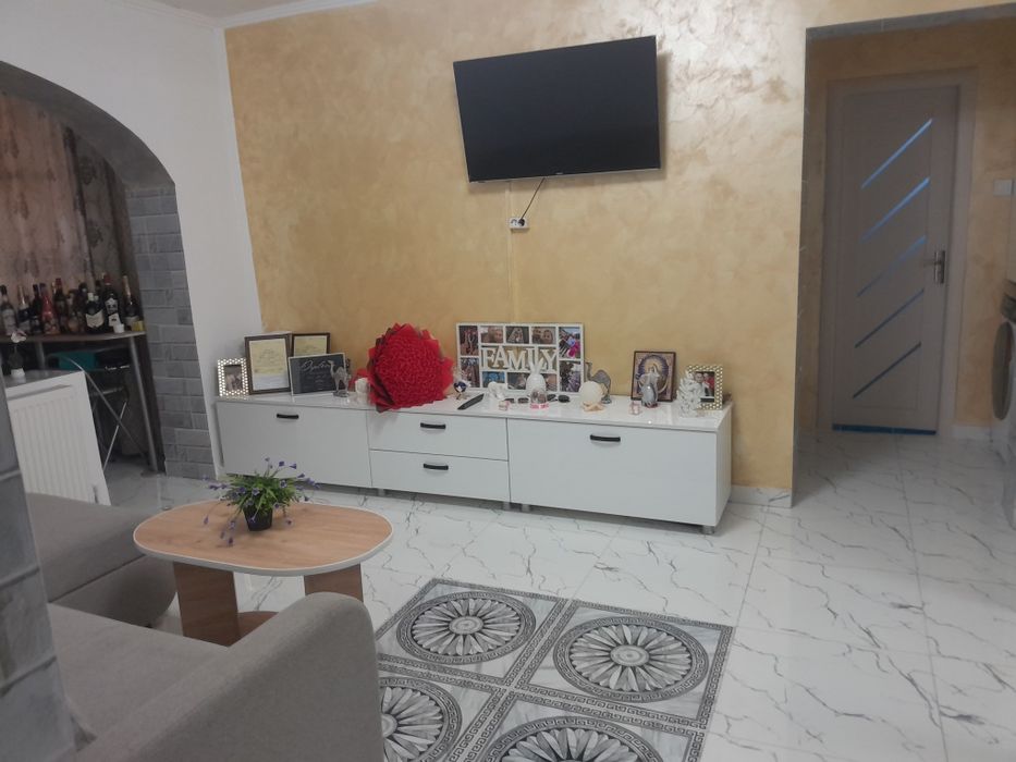 Vand apartament 2 camere