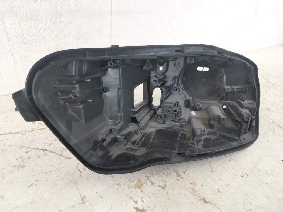 Капак за фар Мерцедес-Бенц ЦЛА-Клас / Mercedes-Benz CLA-Class [ - ] Ор