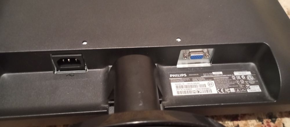 Монитор  PHILIPS