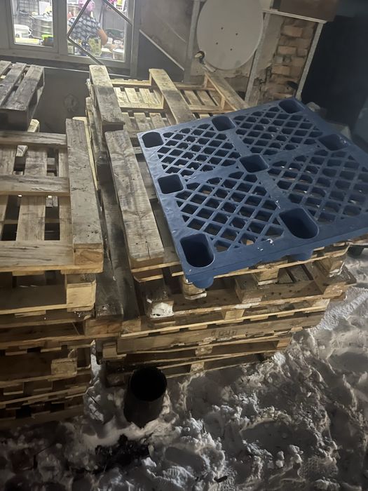 Продам палеты почти новые