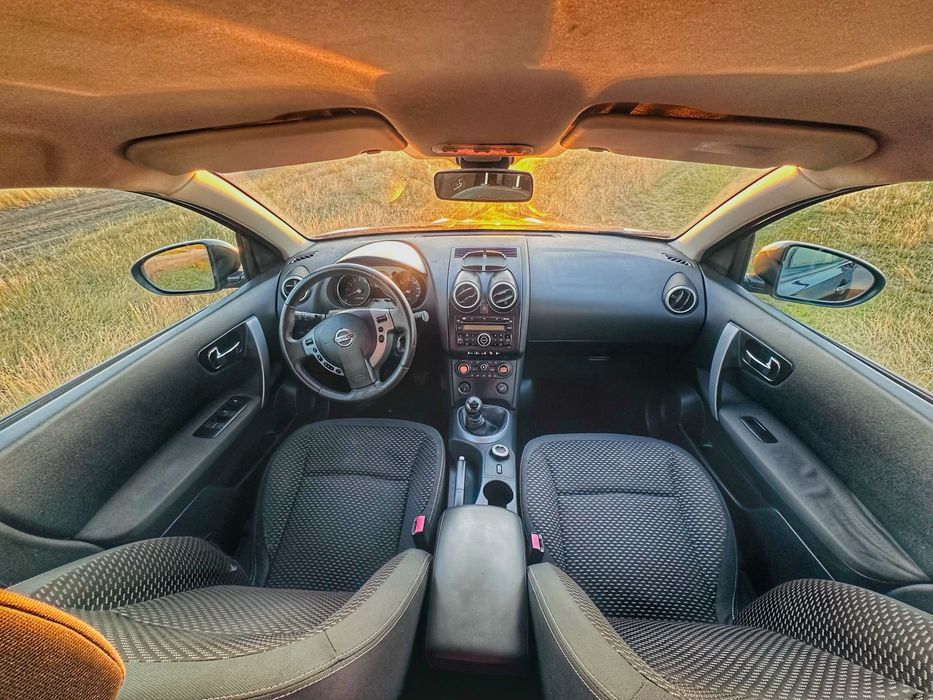 Nissan Qashqai Nissan Qashqai 4x4 2.0 Benzină