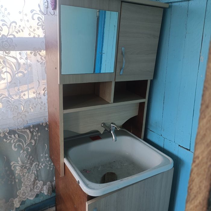 Продам умывальник.