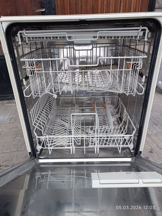 Съдомиялна за вграждане miele