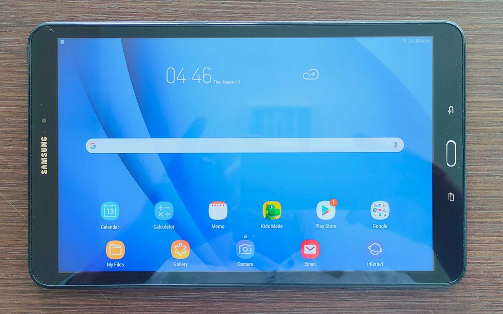 Таблет Samsung Galaxy Tab A SM-T580 2 GB / 16 GB много запазен