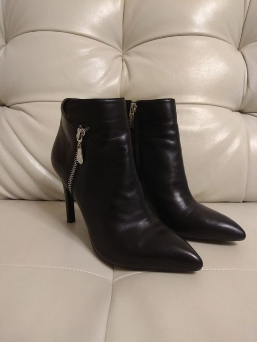 Полусапожки черные 37 размер