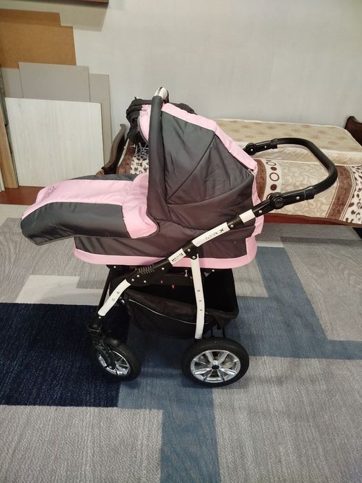 Продается детская коляска