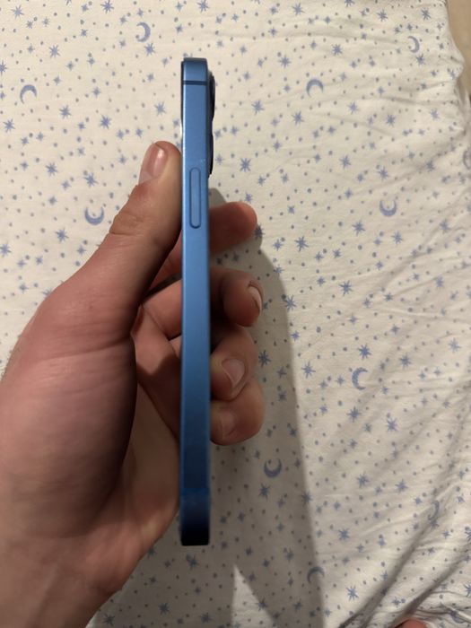 Vând iphone 13 pentru piese