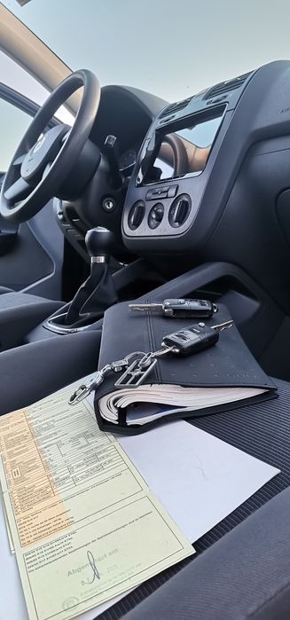 Vw Golf 5 1.4 mpi 2 chei 2 seturi de roti recent adus