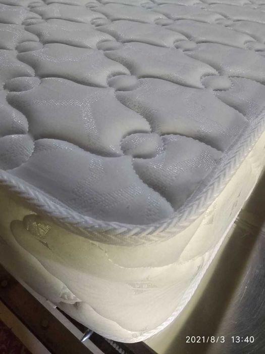 Matras har xil turdagi keng assortiment