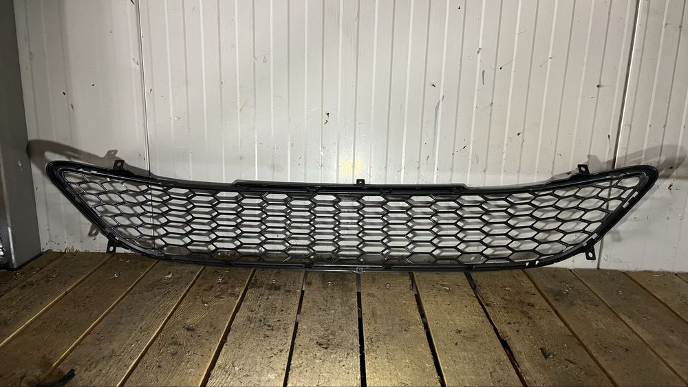 Предна решетка Honda Civic 8 (2008-2011)