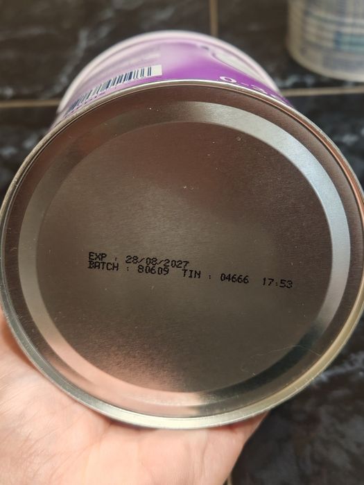 Plasmon пюрета, мляко, книги