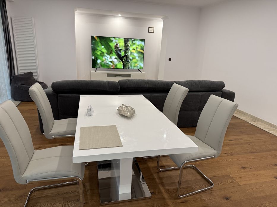Apartament 3 camere et 2. 105mp