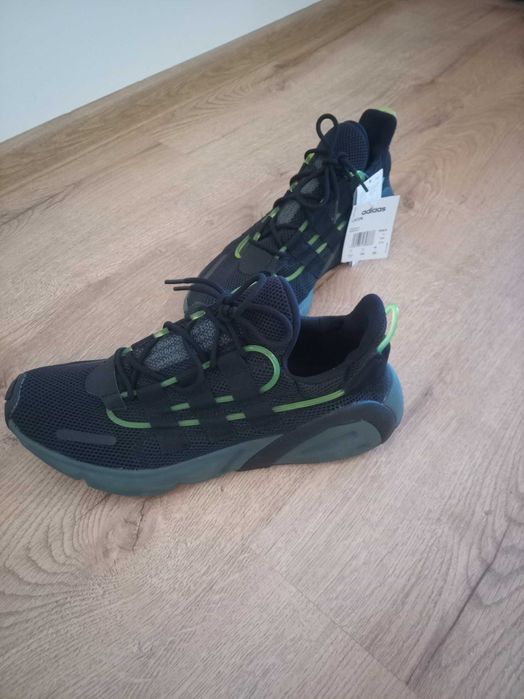 Нови оригинални маратонки Адидас Adidas LXCON