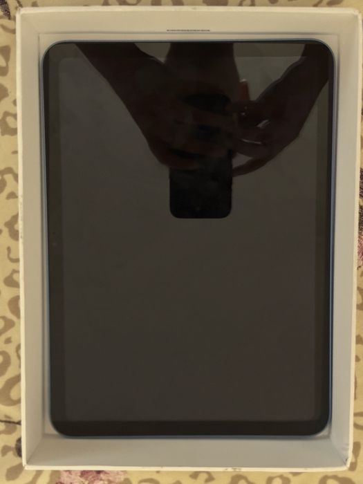 iPad 10 Generatia 10 64GB Wi-Fi Albastru Stare Impecabila. Pret negociabil