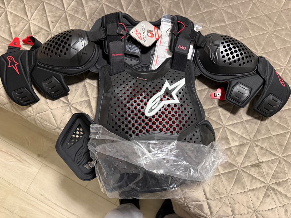 Ризница, броня Alpinestars A10 размер XL/XXL
