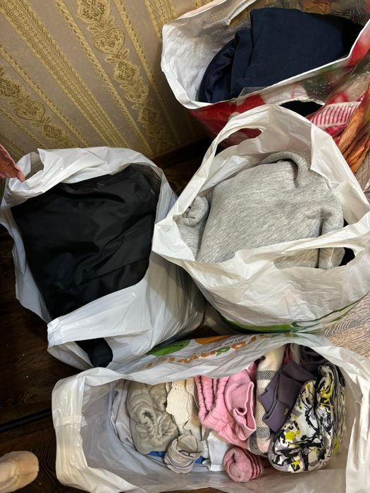 Отдам вещи  на мальчика р 128 и девочек р 104