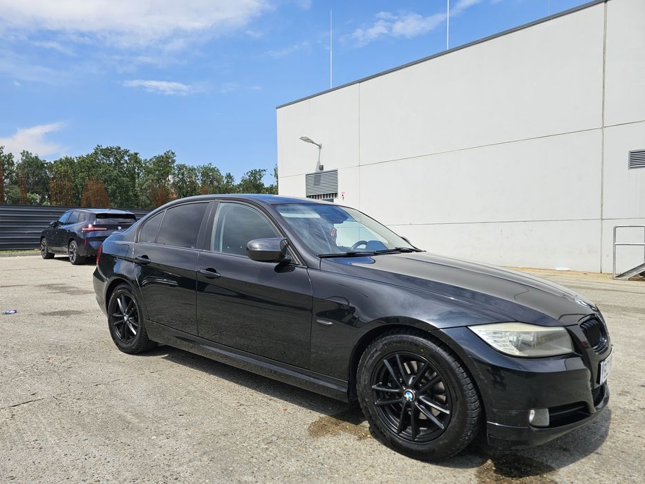 BMW 3 Series 2010 — imagine 5